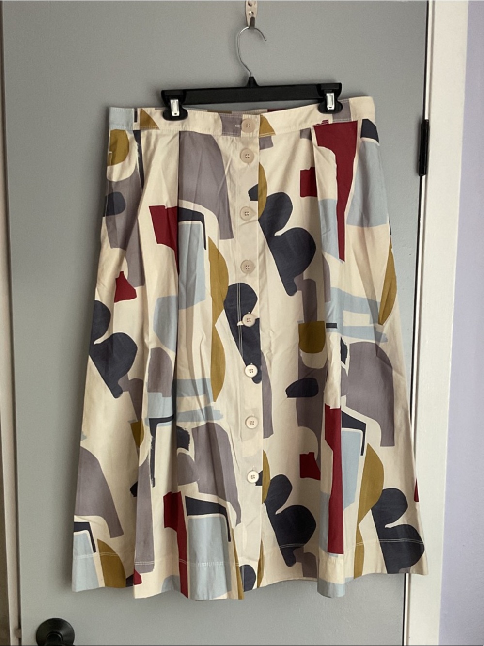Abstract Print Button-Front Skirt - Cream Multi